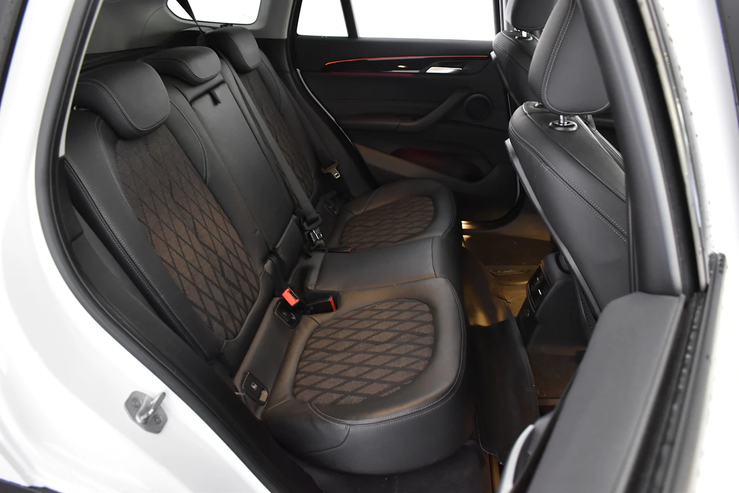 Car Image - 40newx8SglRZgG88P2Cmvi
