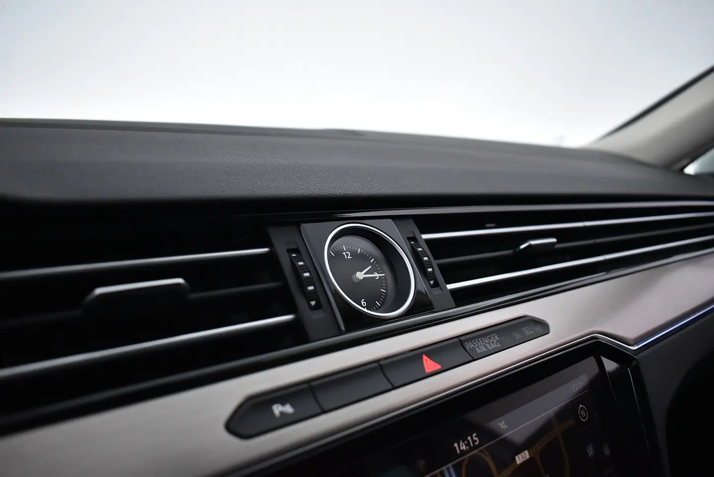 Car Image - CBLQ5gAoPwpCgIDHMj8a9