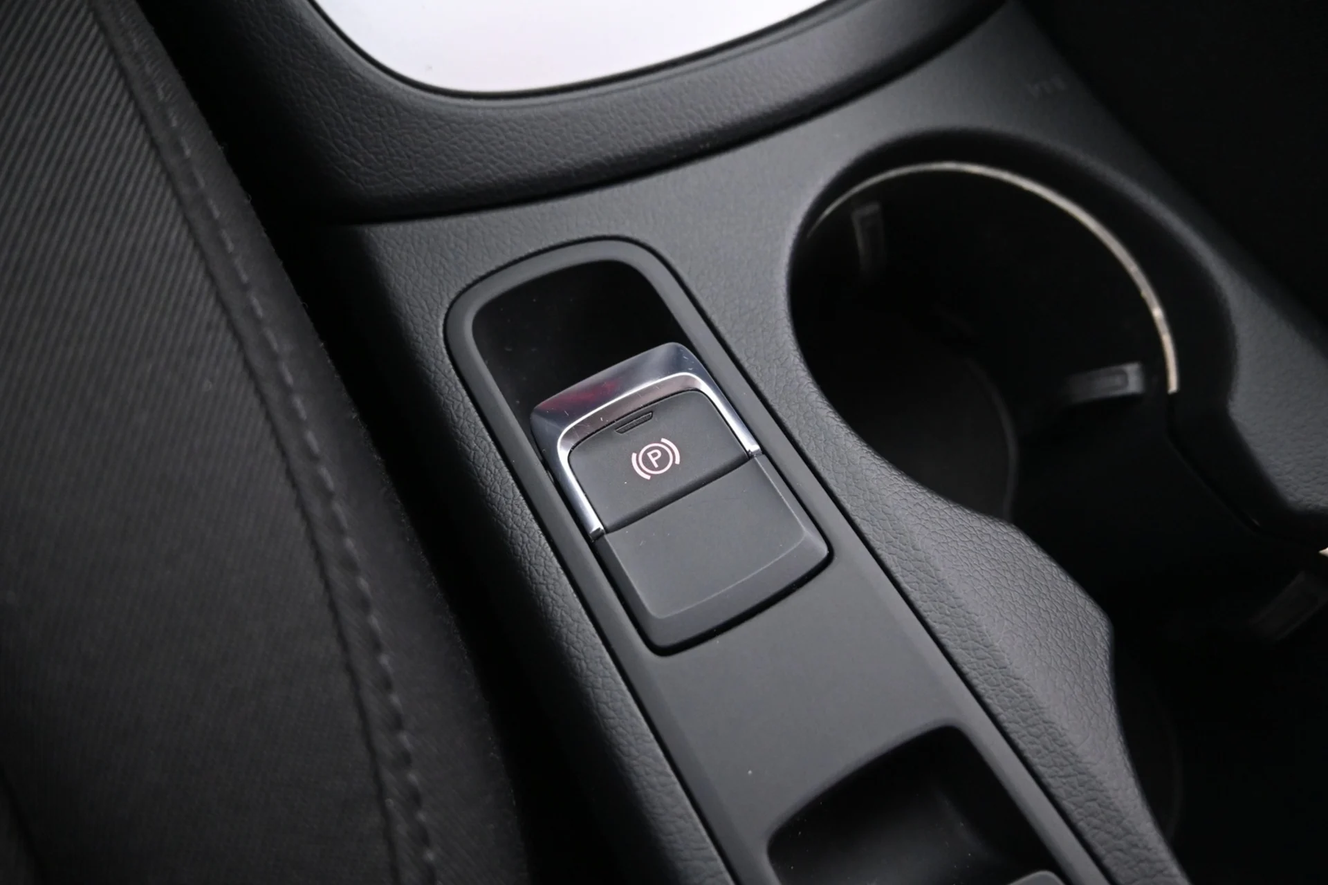 Car Image - 2fzdt5UxIxjgivujlBvBBm