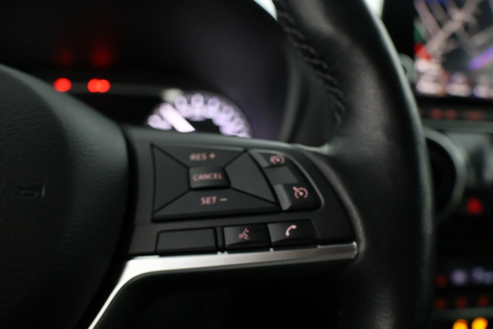 Car Image - 9zvIKBB9xqGyw4PYhA5JL