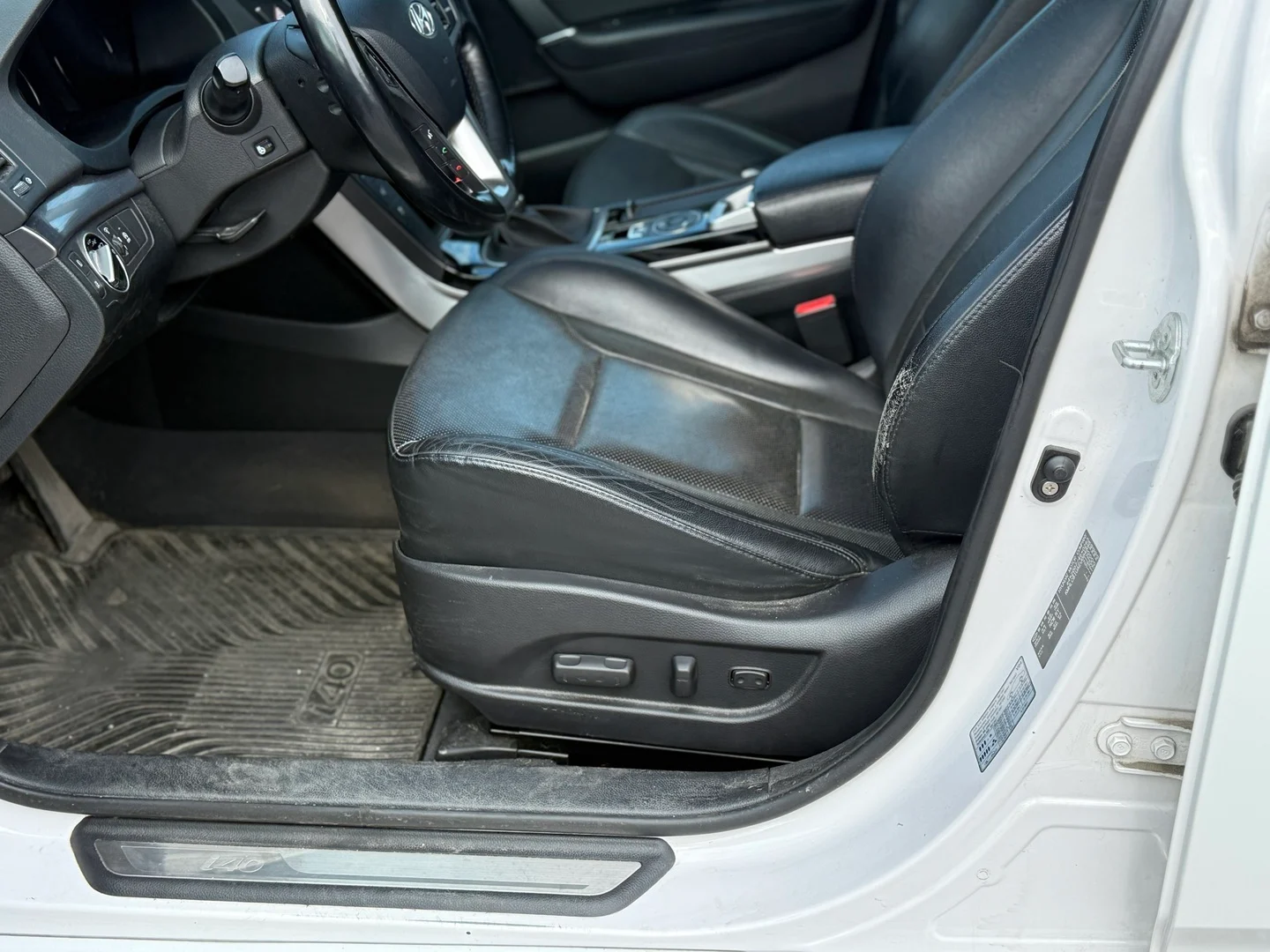 Car Image - 65flpQk69gZdfjJzxtGWeF