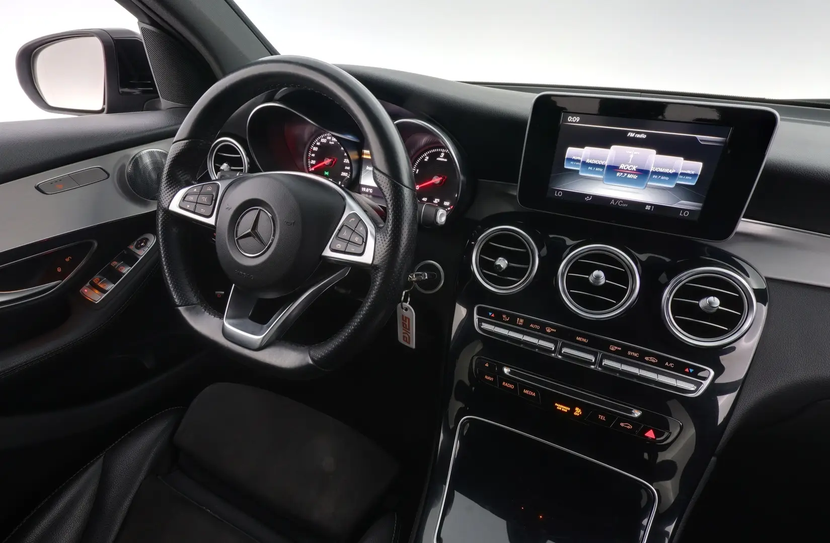 Car Image - RLCnEQRn3Cz2TgY39MSnq