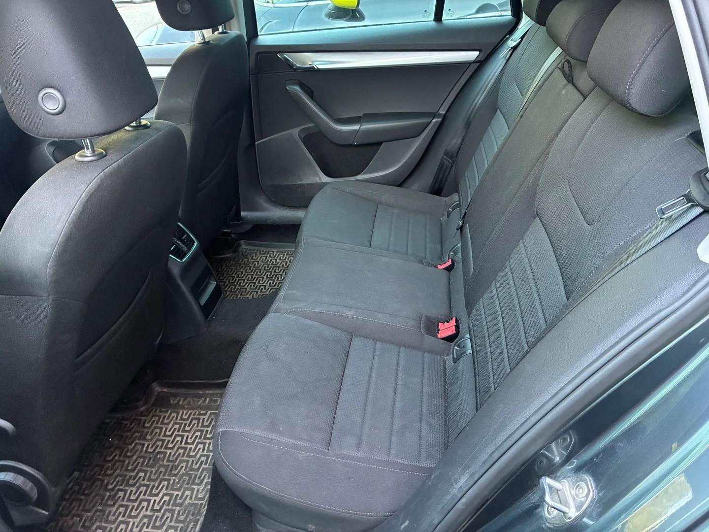 Car Image - 4gwI3EA43hHQQOrPmpi3jM