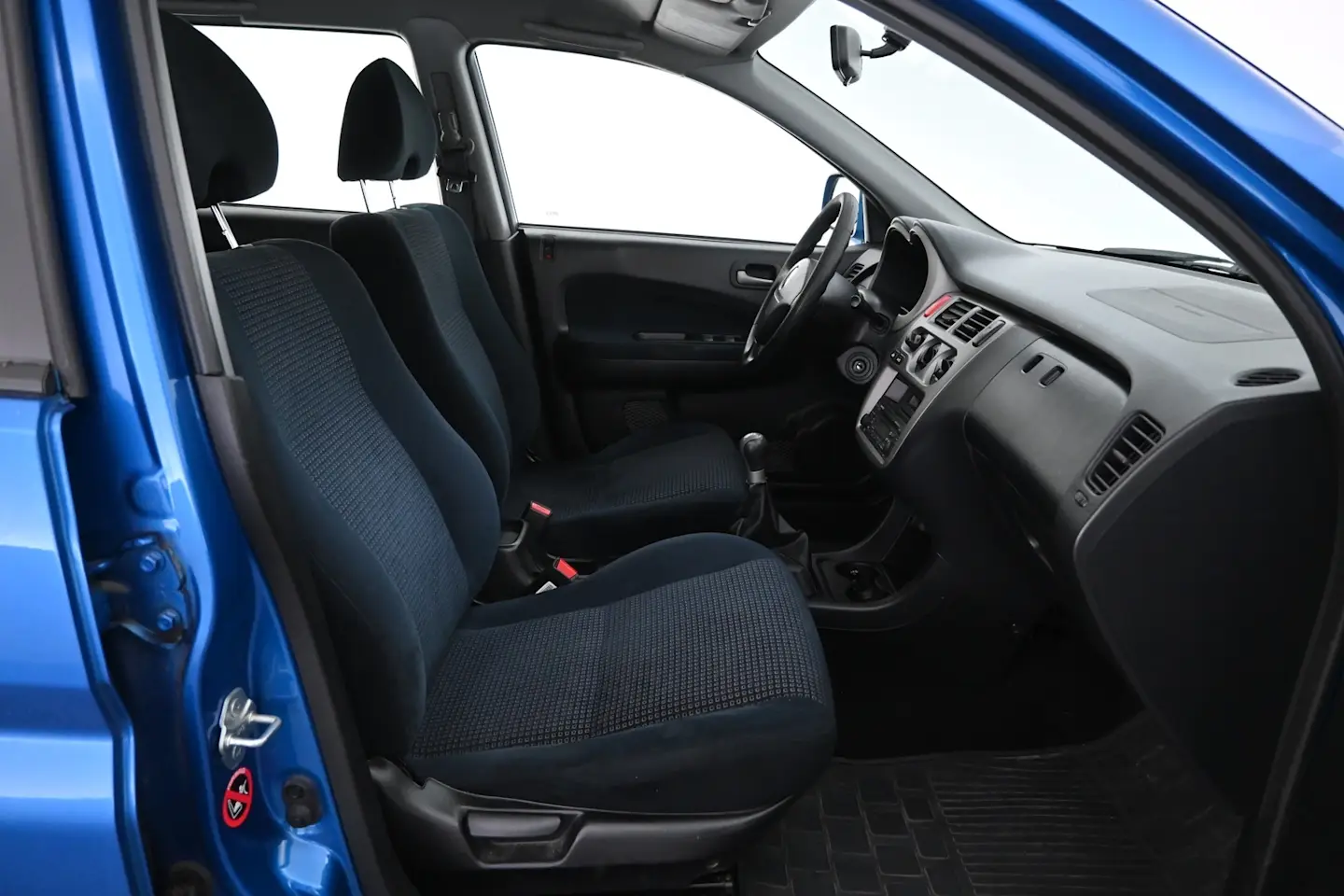 Car Image - yOz3wSoch5XVpoD4J0sPa
