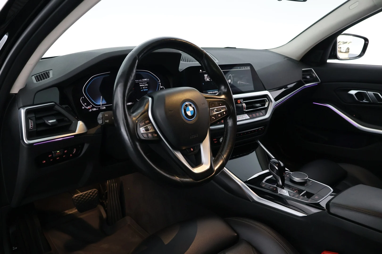 Car Image - 4Gi1Dn3WXVj999S82SIZnf