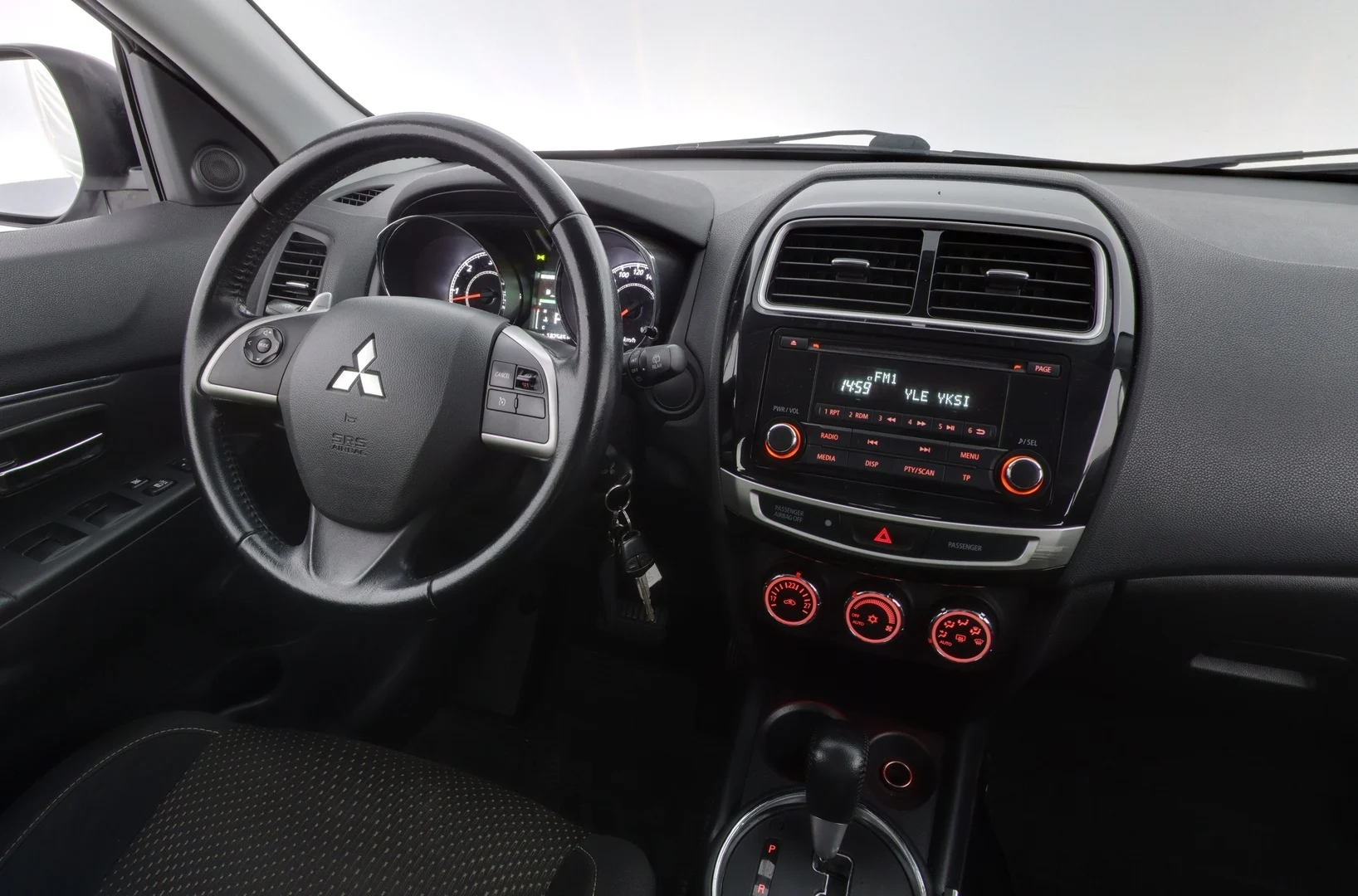 Car Image - 7IgLRWKhIoAHe75xqXLhVr