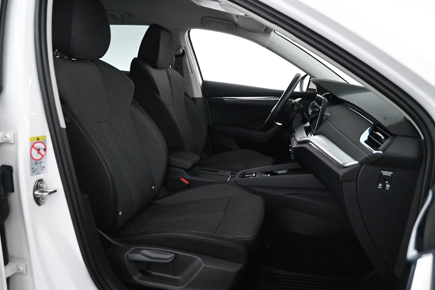 Car Image - 7xtCRWYQx6p1ZO3khQ2vrO