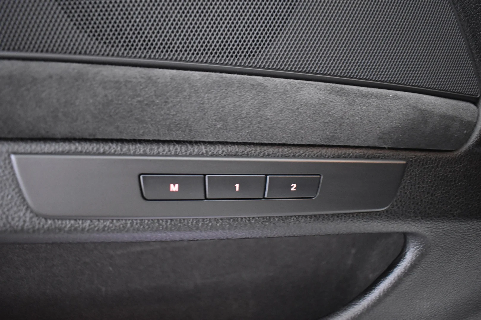 Car Image - 3172T9BsNg4KlSpvFFIU5x