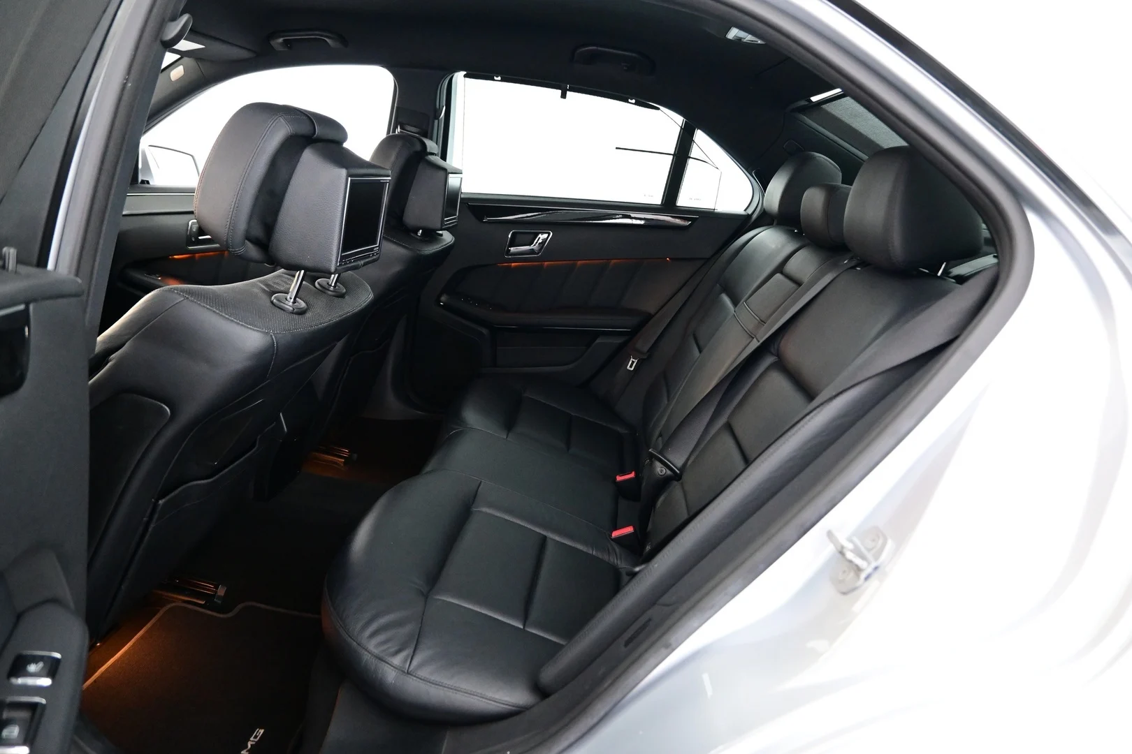 Car Image - 2kRhSF7kMpCxYnHbmlxsSA