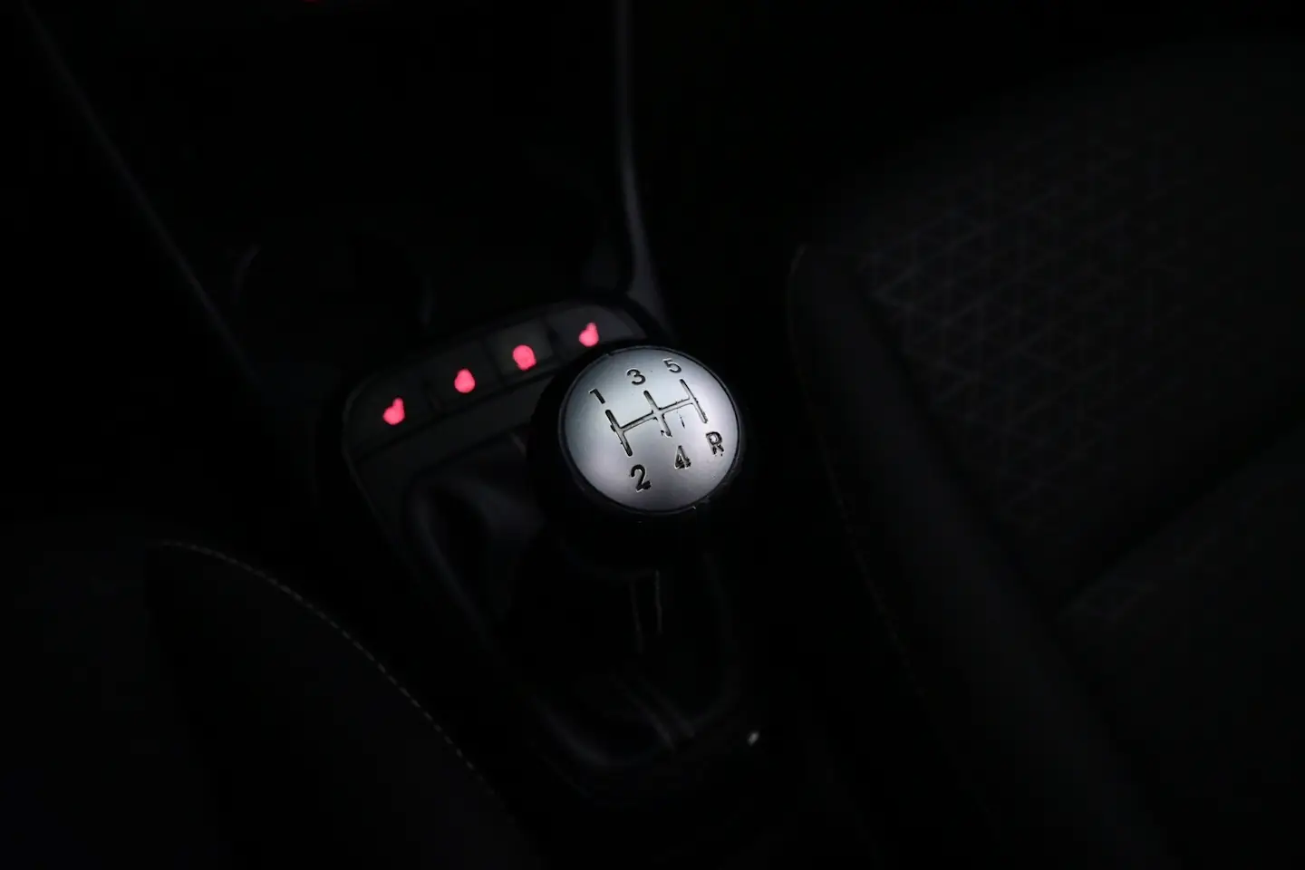 Car Image - 5z44gqfF7Jkyn2nGnHck6t
