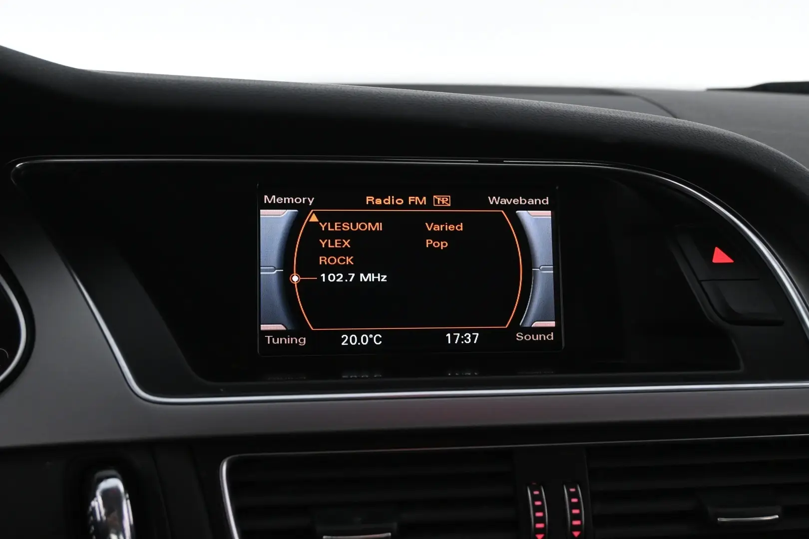 Car Image - 3BwA6jUYNNIx3a0weowvP7
