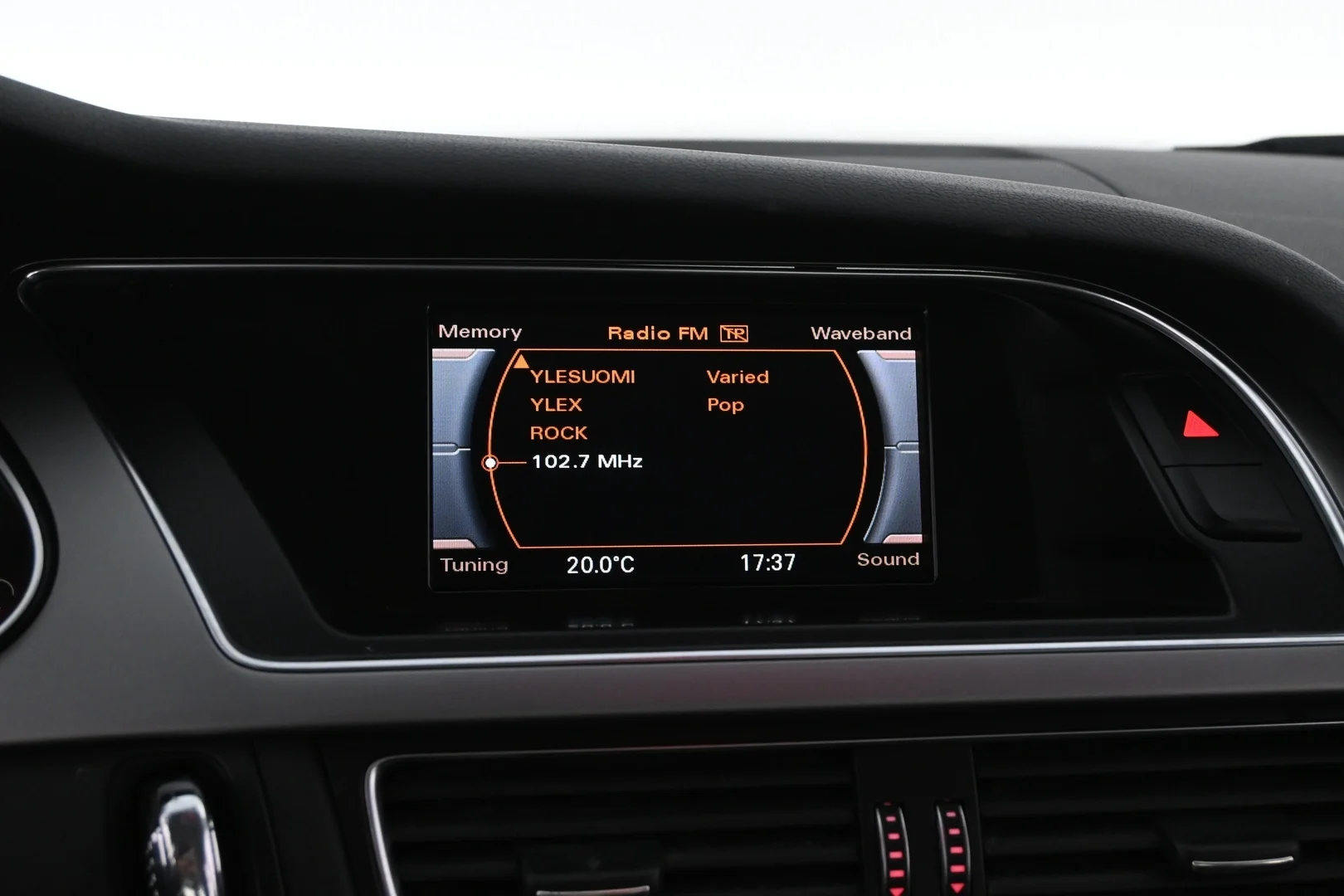 Car Image - 3BwA6jUYNNIx3a0weowvP7