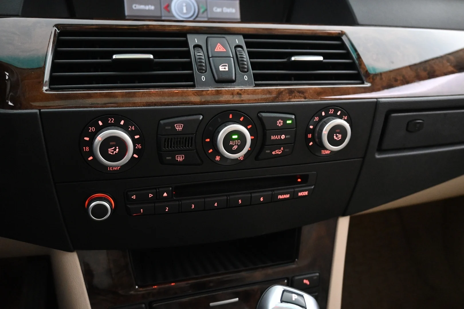 Car Image - 3yIHUPS0ZoDSvc0U2hBstx