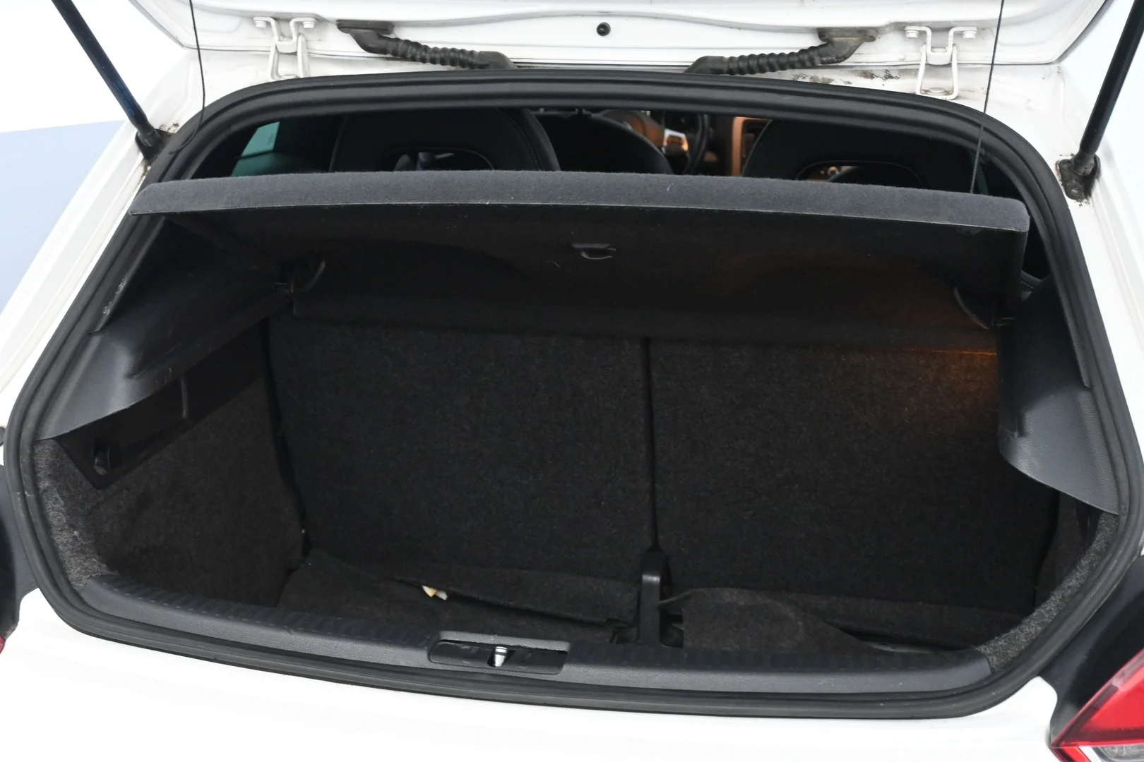 Car Image - 124ctiVshlWtMYmzhkcSSb