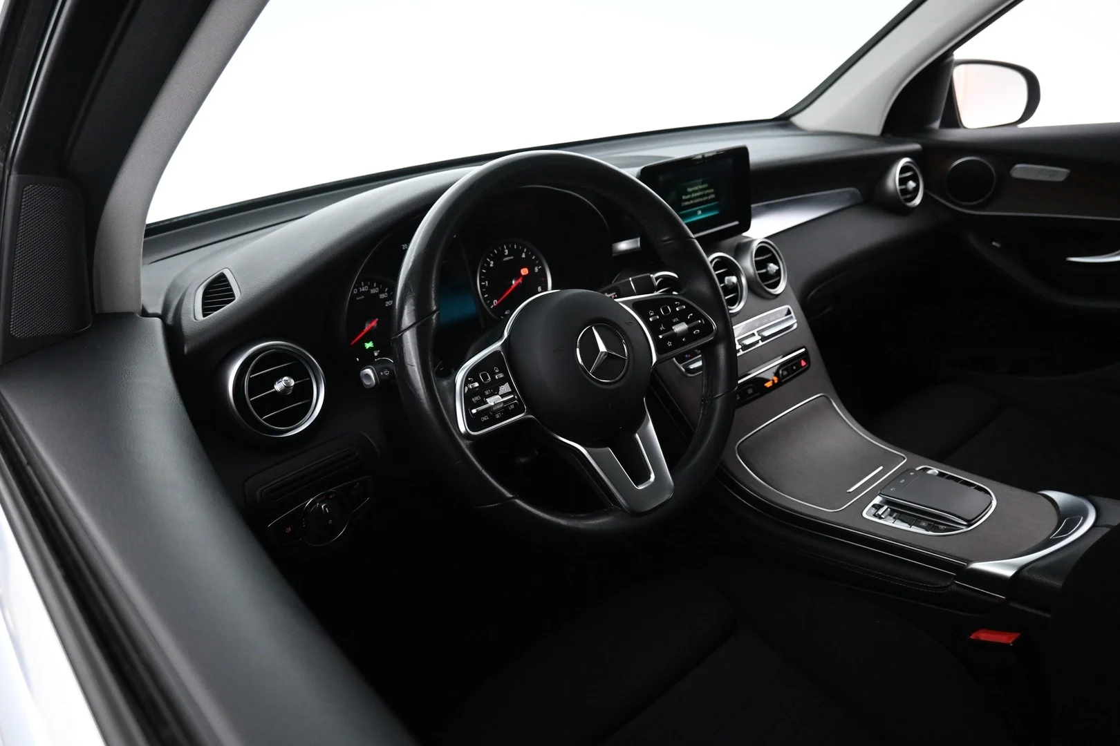 Car Image - 6dVAVa2QdXAyjtUO5Q7m2l