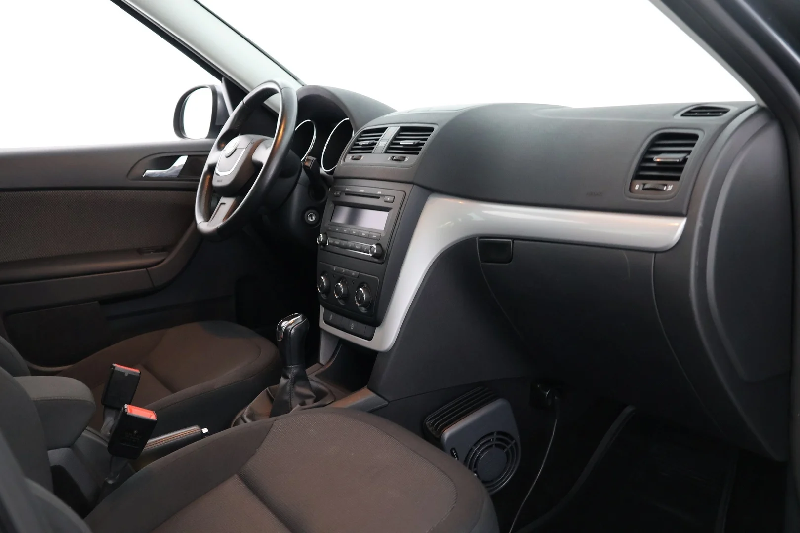 Car Image - 3Y4CwJwX9T6QghTfmIssHI