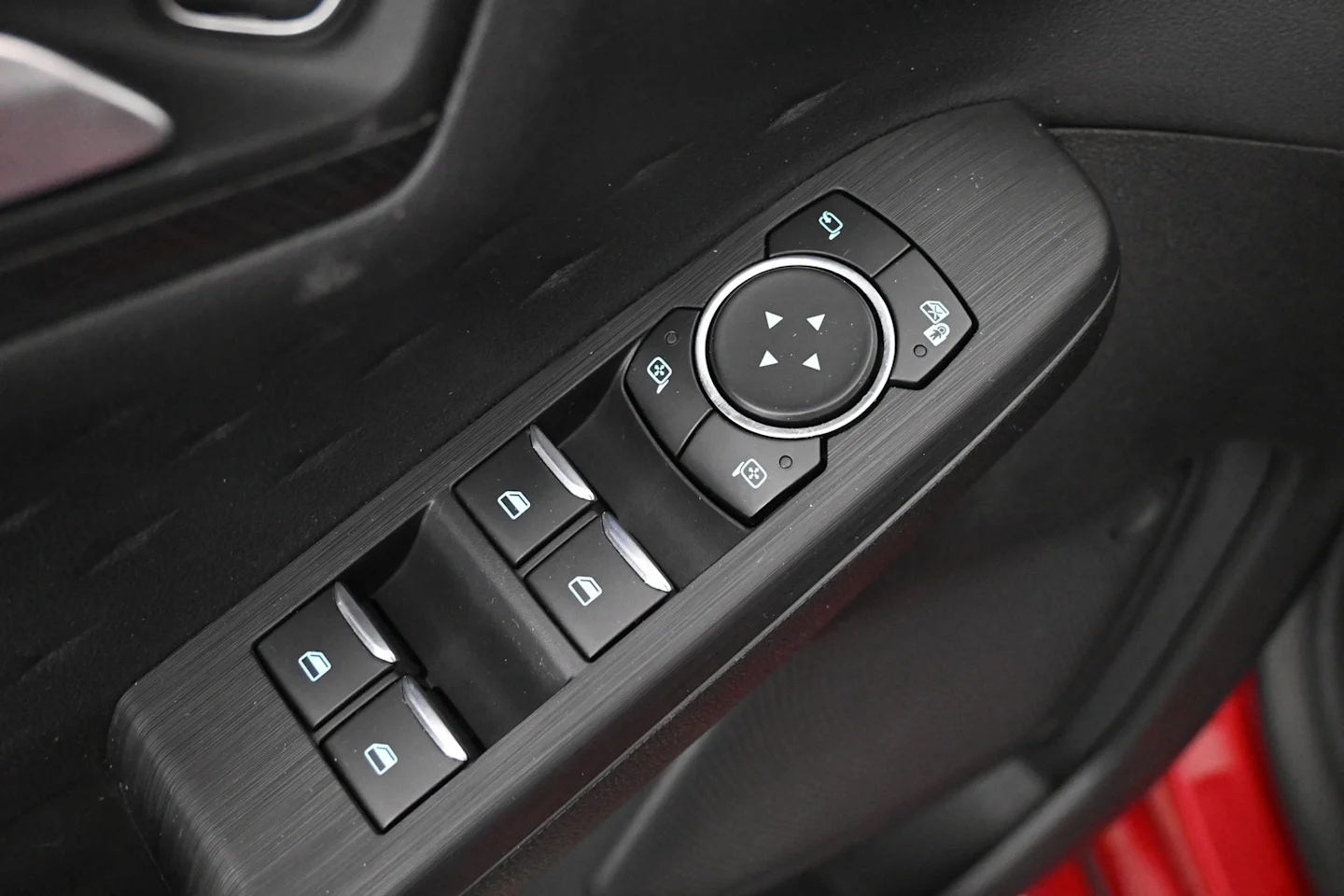 Car Image - 2ooH5lXekg79L5gwgmrIU7