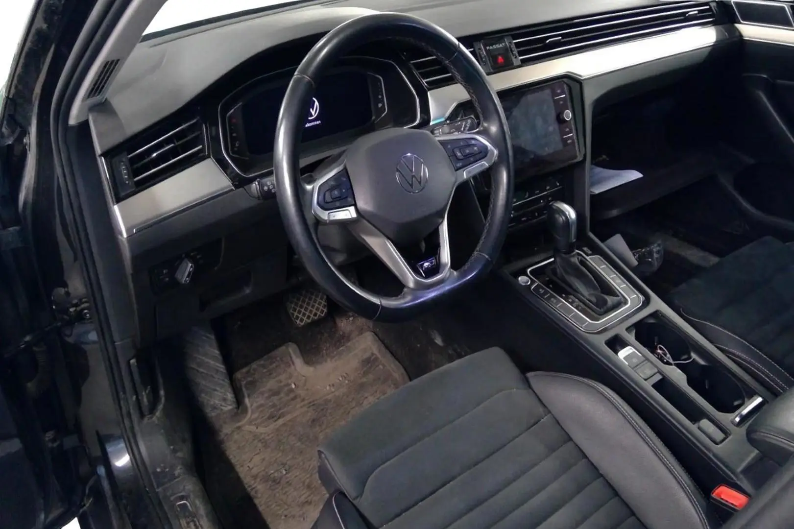 Car Image - 4nsrKvA7Arhyiab64STRsC