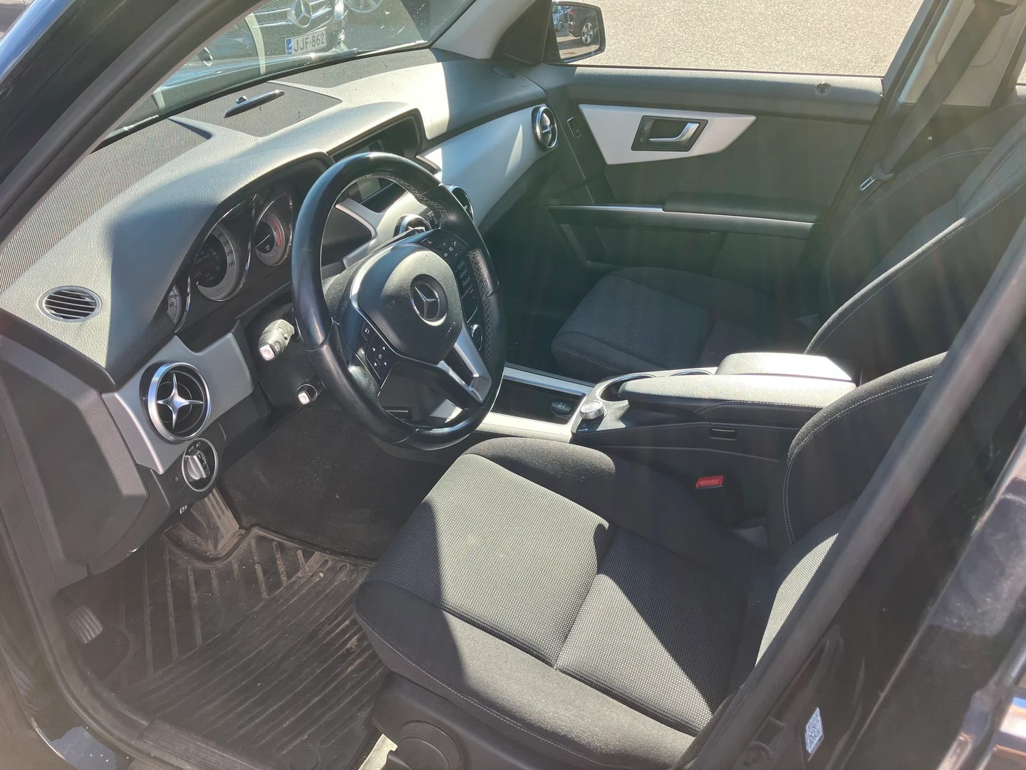 Car Image - 5VrqkHRwZPVxoTyaeHLoJm