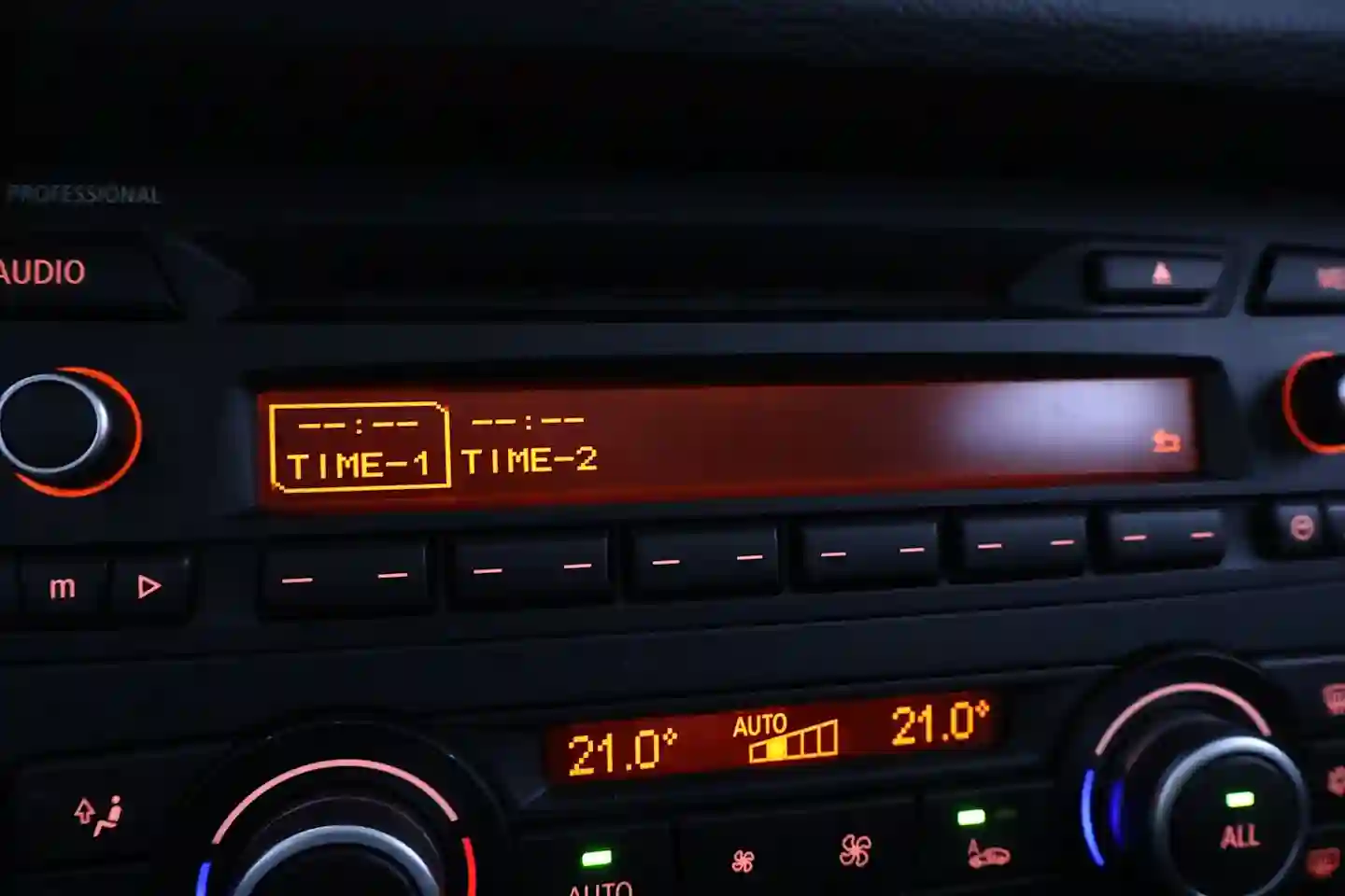 Car Image - 1xCG60pM0H2XI4LnMPjCCu