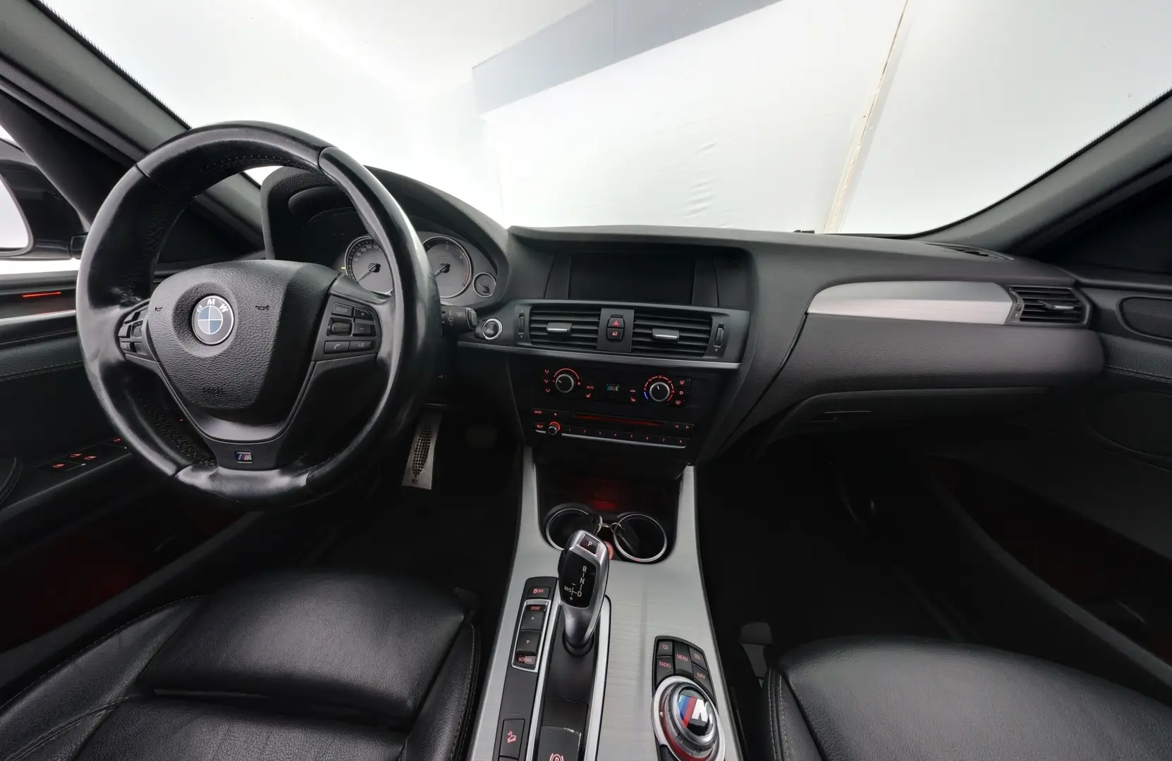 Car Image - bNyL0xdipFiKLkVPgUkjW