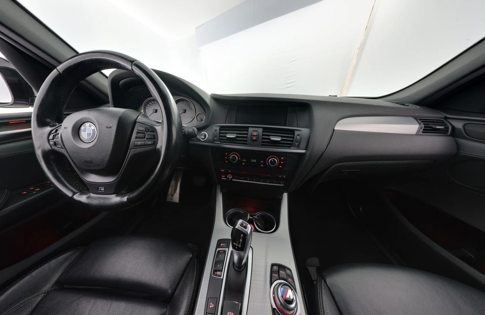 Car Image - bNyL0xdipFiKLkVPgUkjW