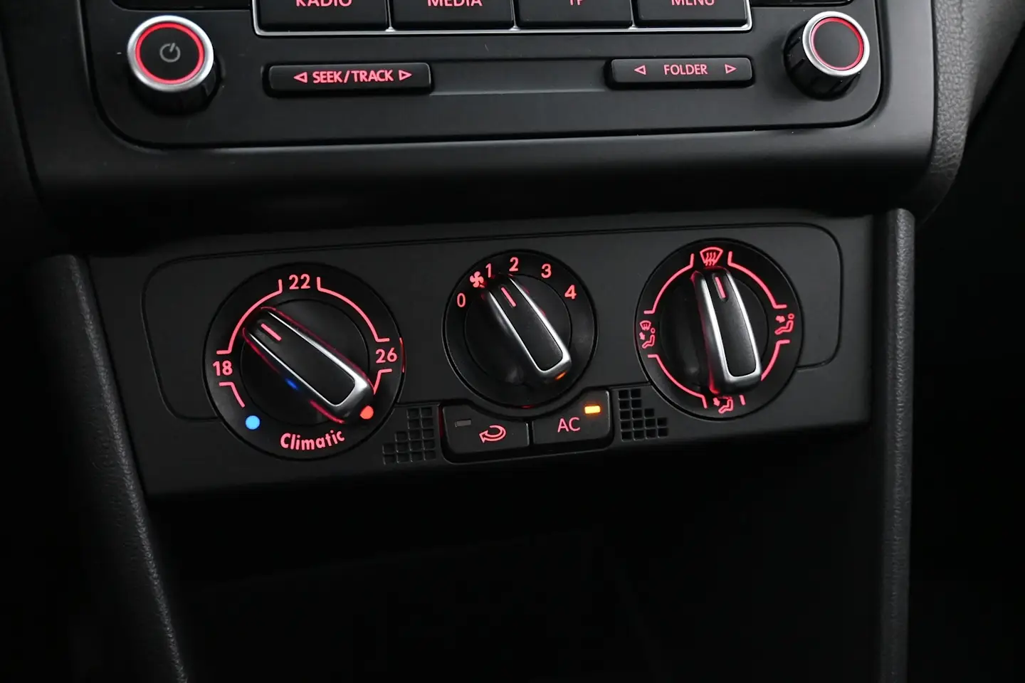 Car Image - s8QPh5m8pkCmLpuR5OpRp