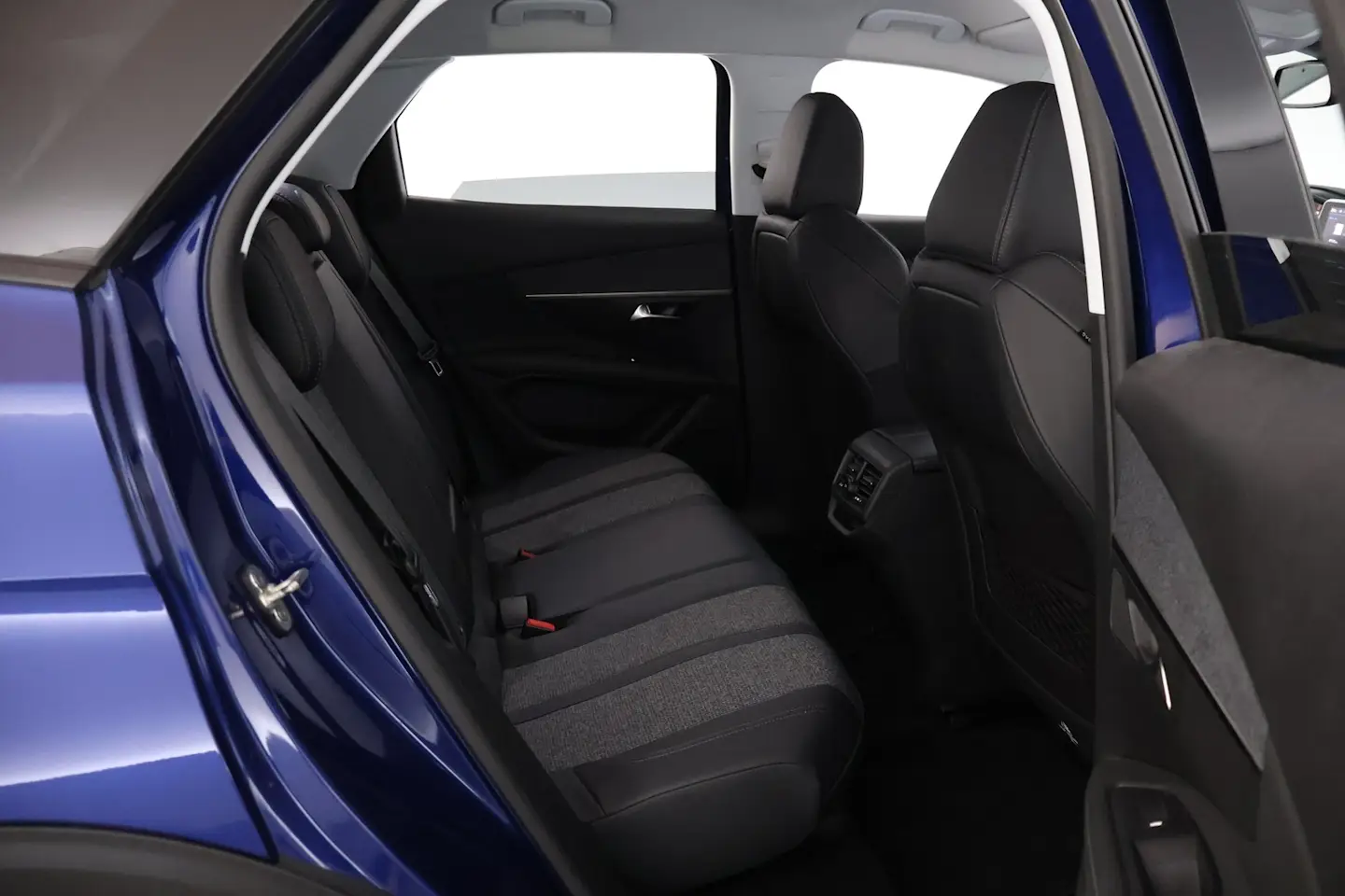 Car Image - 1OUUnN4o83VyRTfhrpc3vt