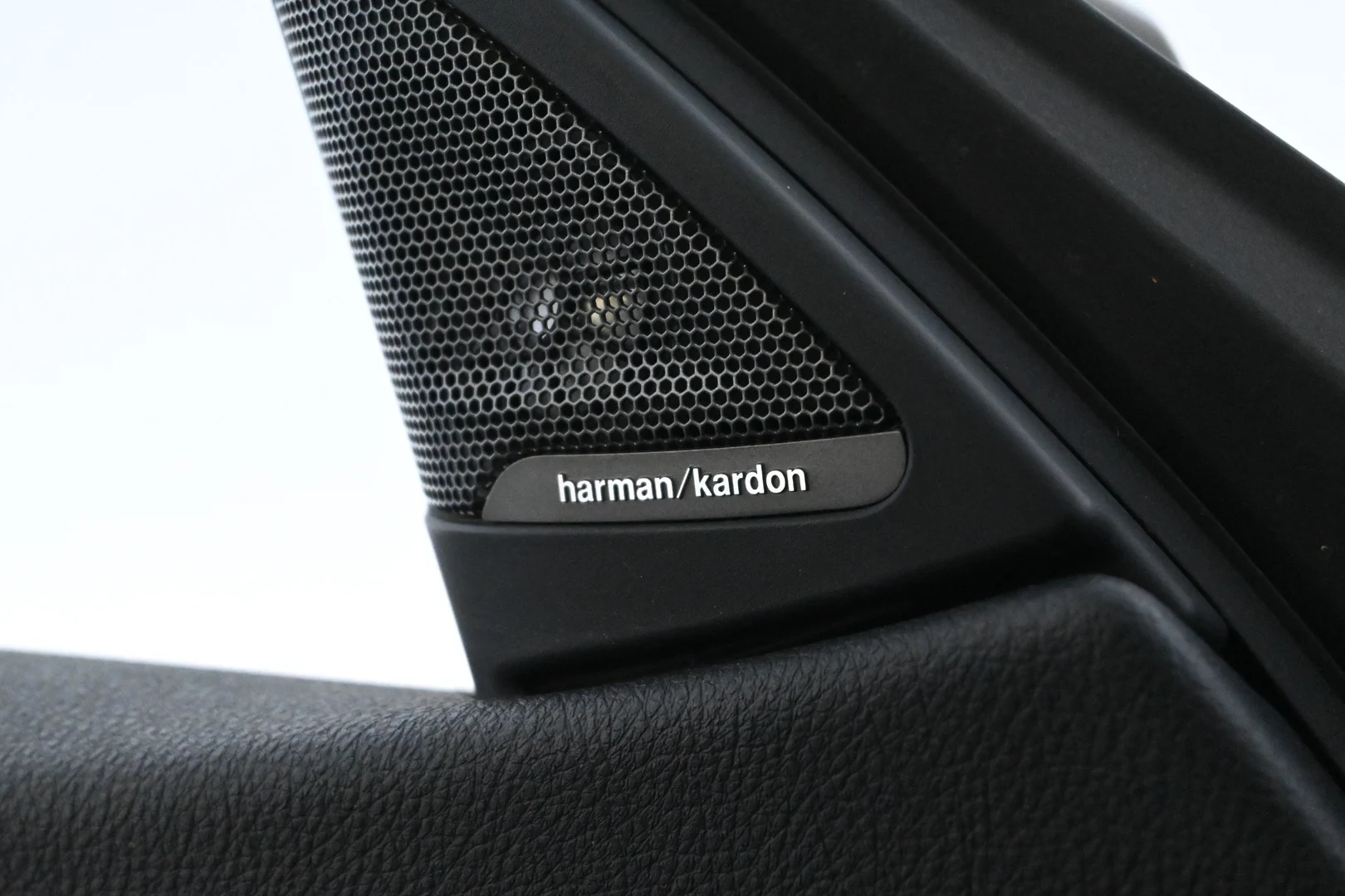 Car Image - 6PtsdkkKhOrcl0sljiF3dF