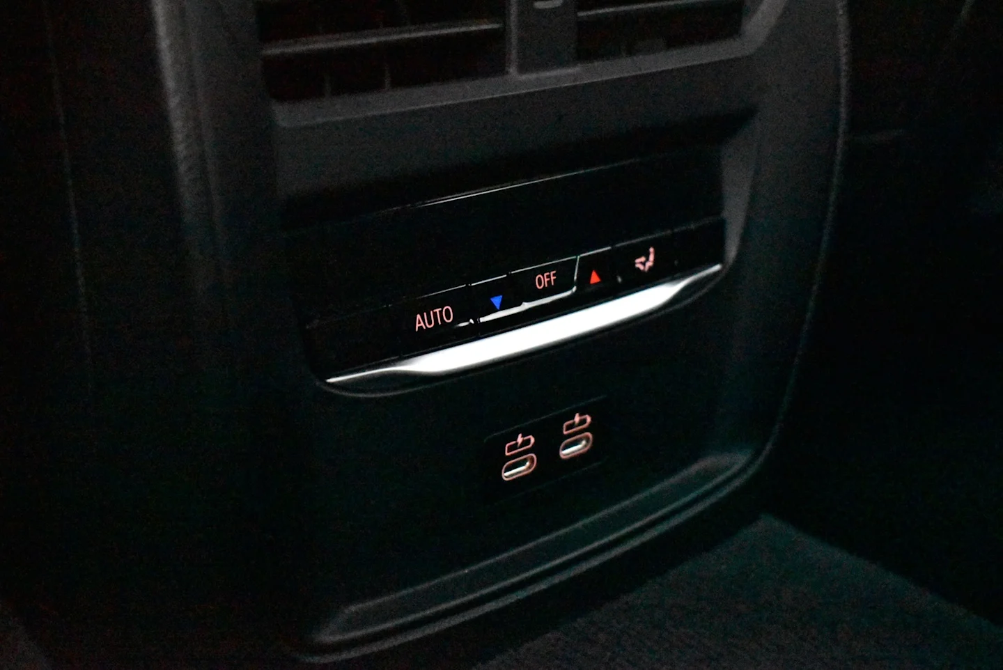 Car Image - 7JxRq7bjGs6APrnf34FZD9