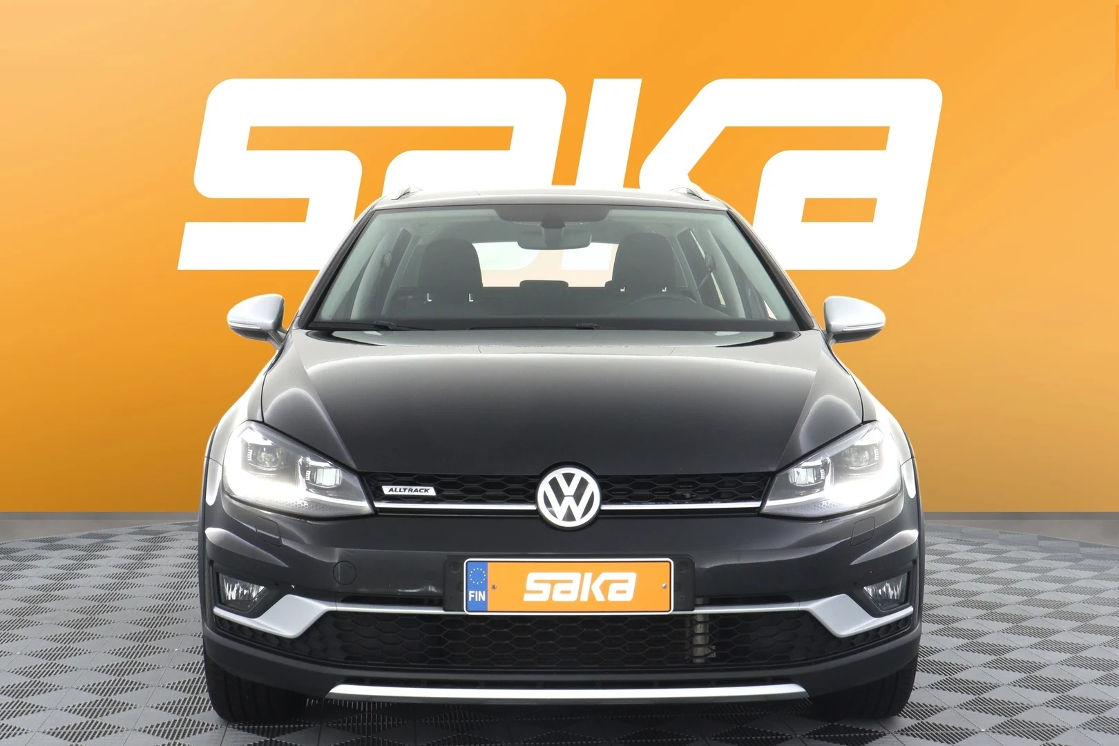 Car Image - 6nU3Ot2i98qwVUFoIeYMtM