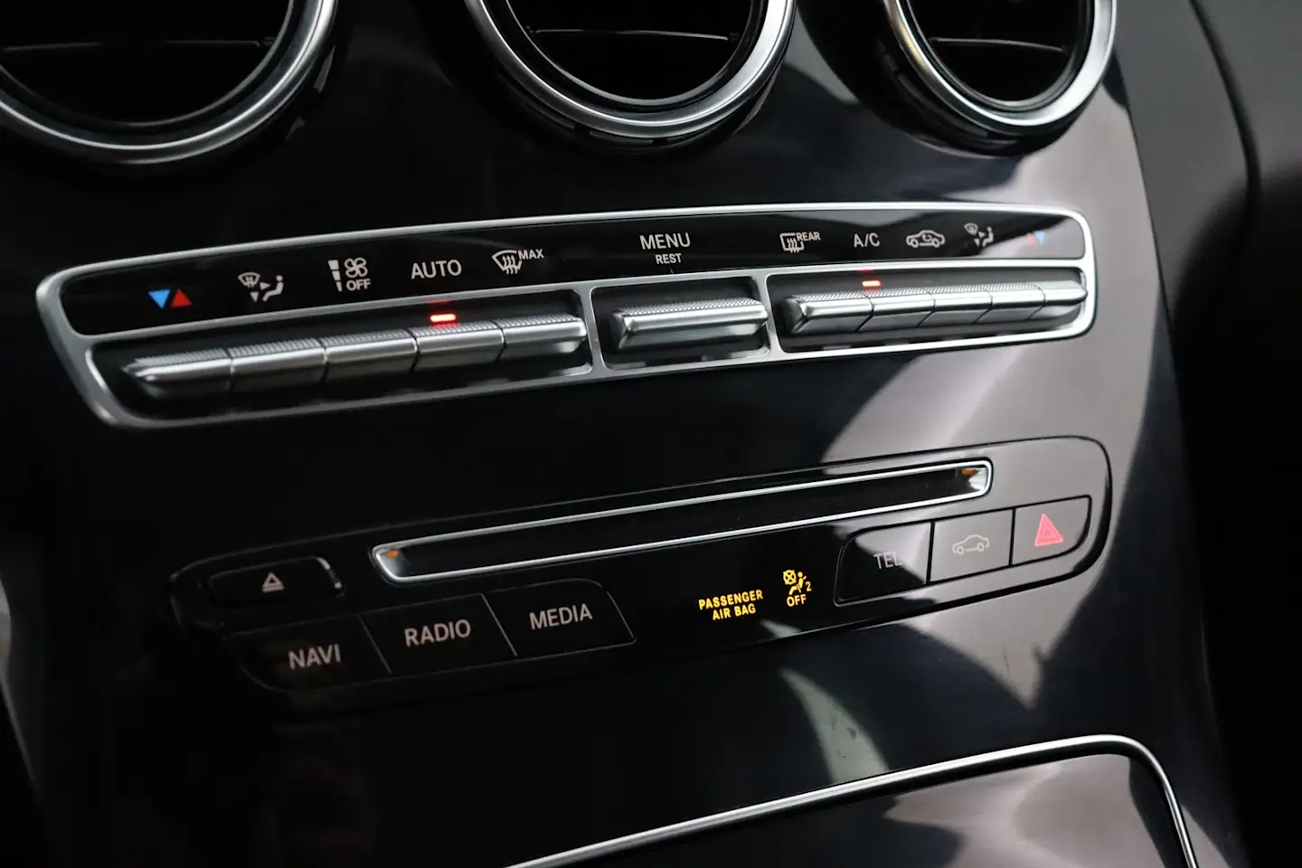Car Image - 35M33u4cgupDJot6ivHKa