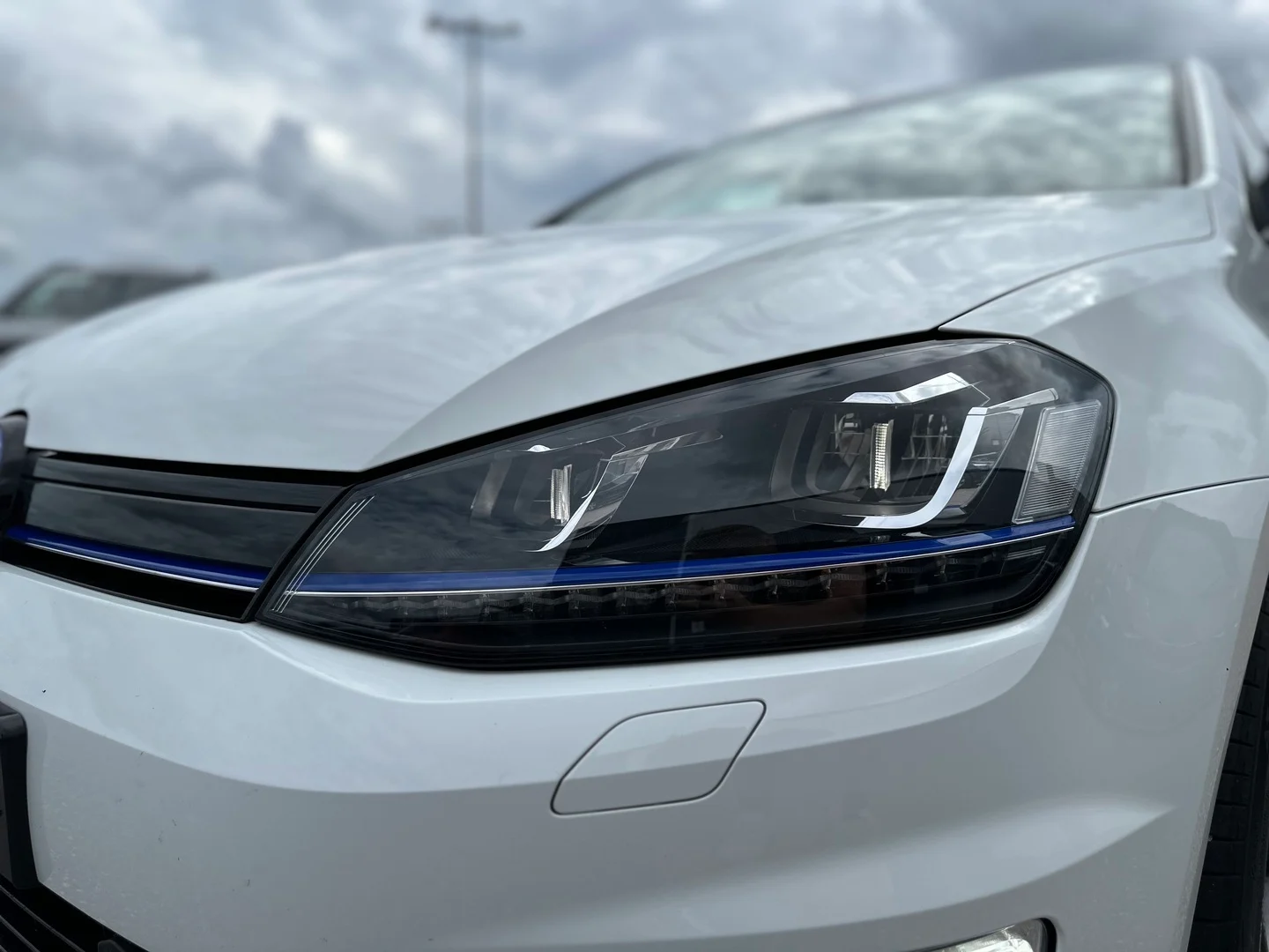Car Image - 2M3zfHE7wYvF5N6MODm9Qe