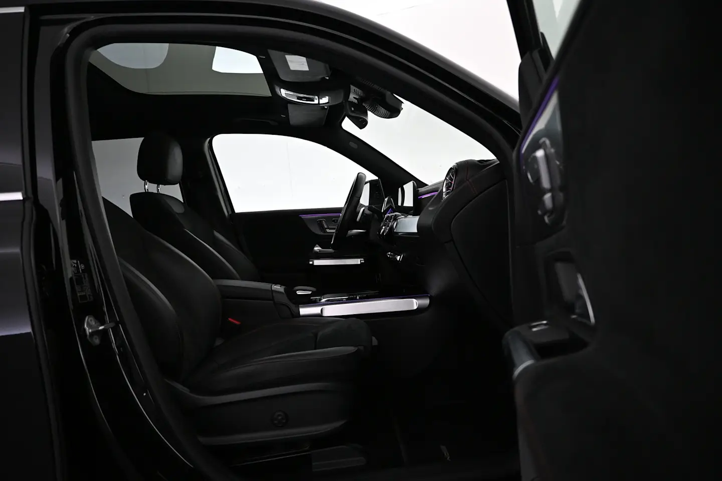 Car Image - UsILVOvaHHX3ahRXsKtTZ