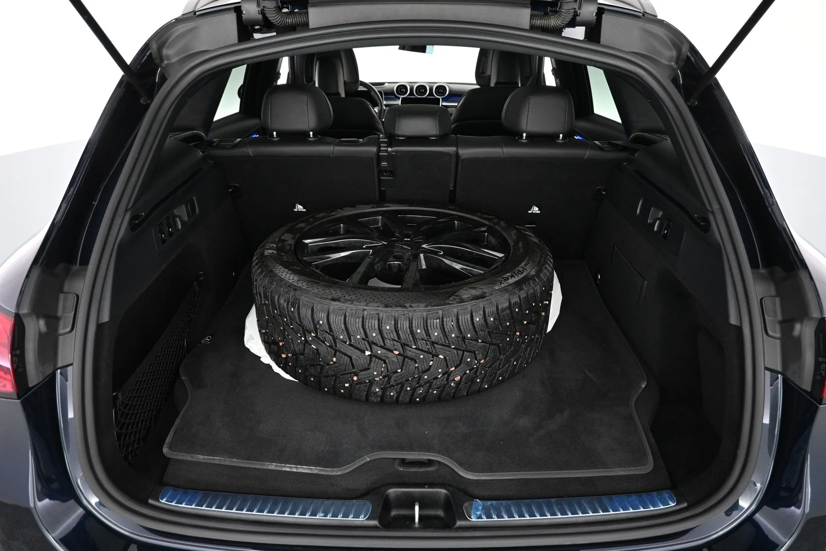 Car Image - 4dpFNMyS15fisu4TcfRvFy