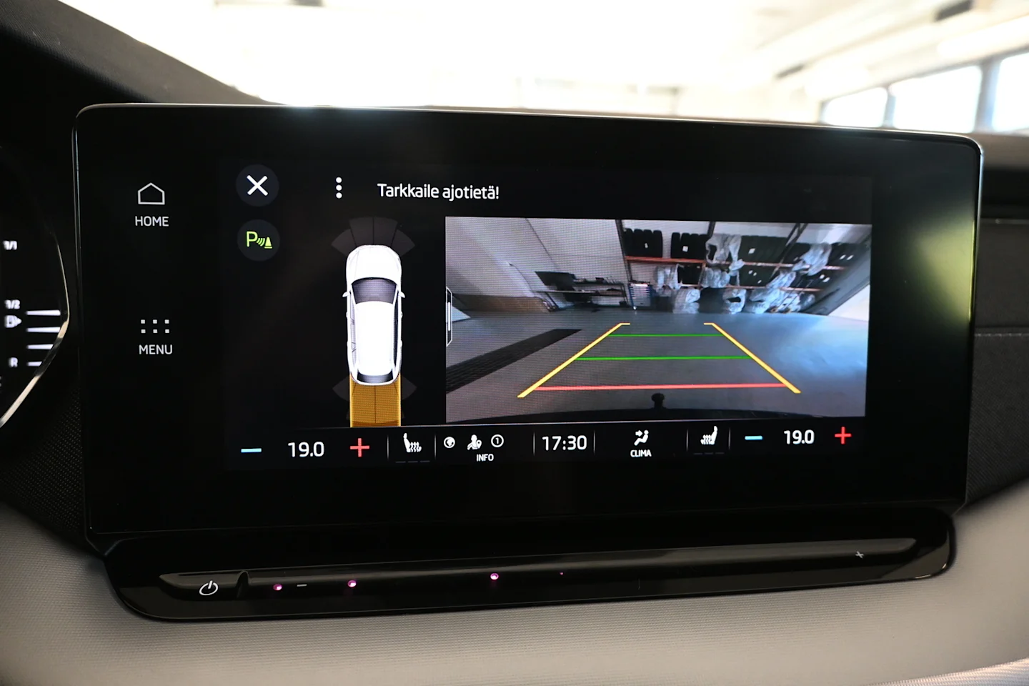 Car Image - 4uTzdyM1ijrcQnkGdFaJ33