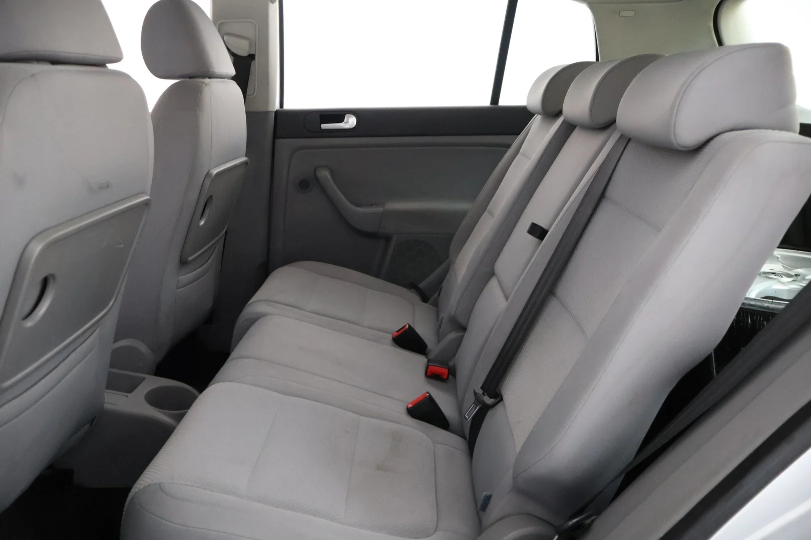 Car Image - 2YLT7kKczBwYrad9vNLVom