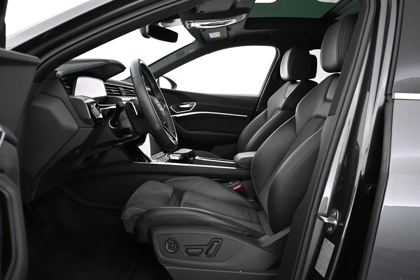 Car Image - 1GyNuTq3Dzl5utxZIqqOyl
