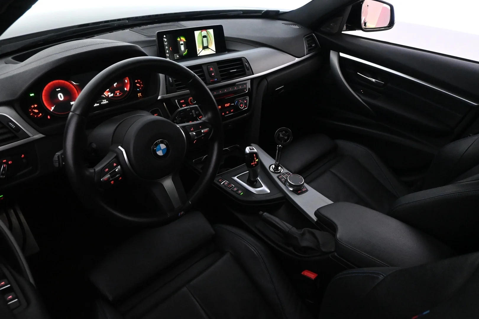 Car Image - TjogiwtxVqiDgR3Yuo0v5
