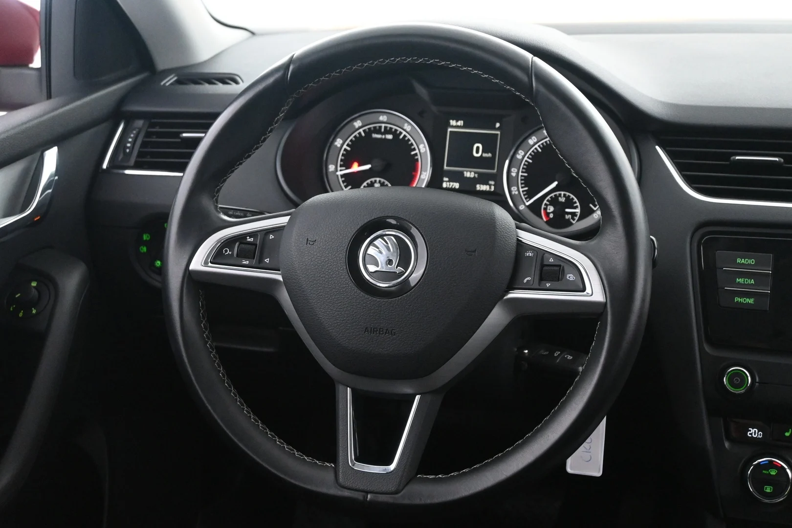 Car Image - 4But6q5vdHrxx0dqfQvisu