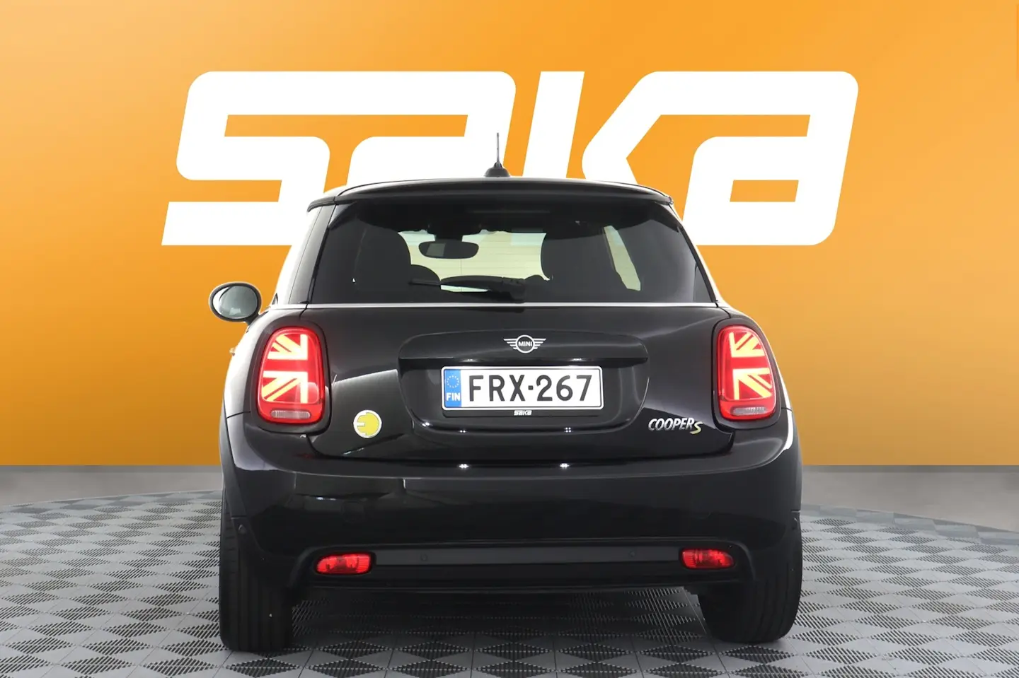 Car Image - QUfjnXCAiN4BJPRDi0fZ9