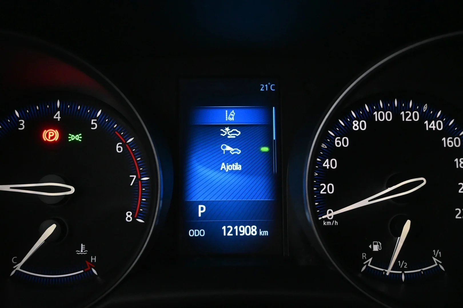Car Image - 3tbxRSmZSfbk2UGlREO45p