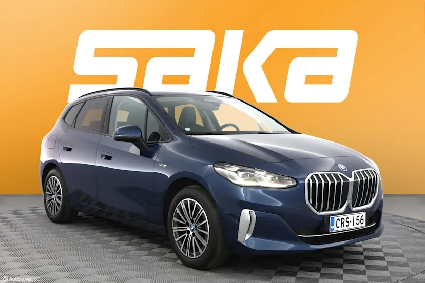 BMW 225
