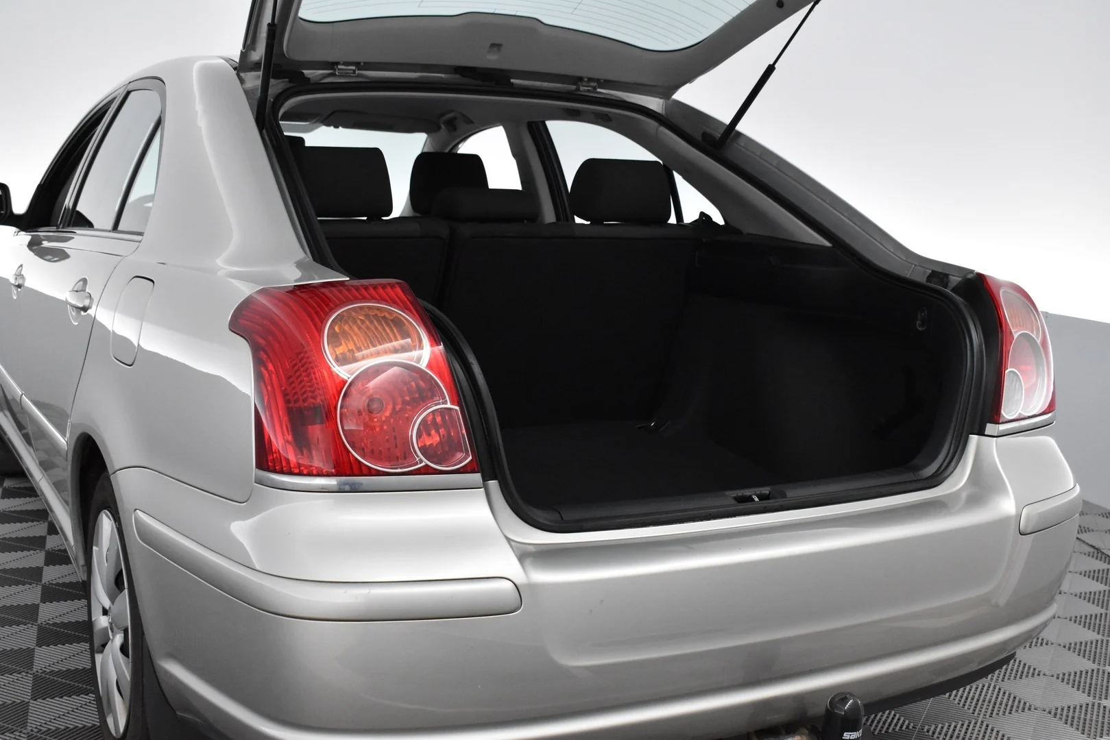 Car Image - 2q50RGyxhWfQJbCkbFjWVT