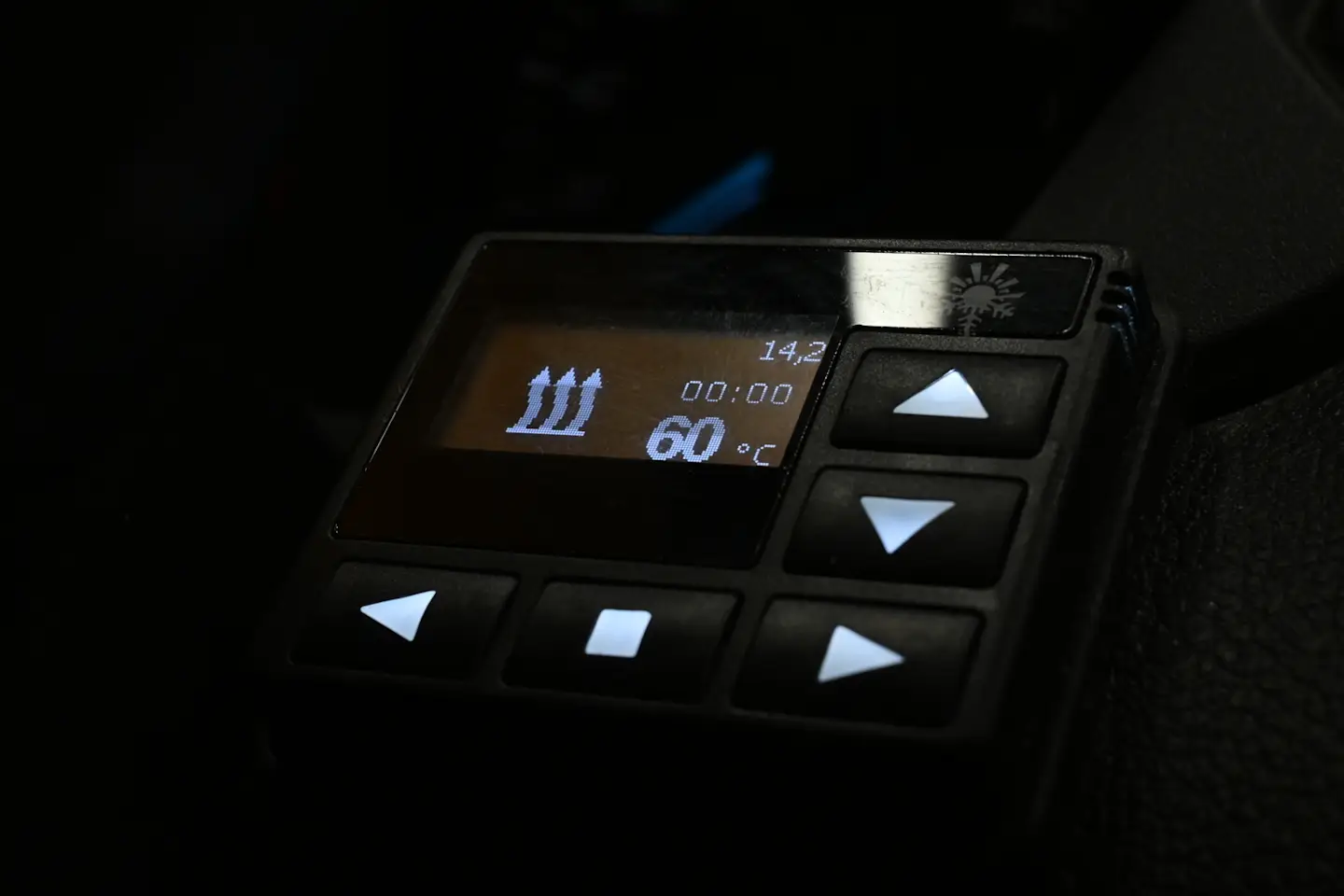 Car Image - 4Eex9INXQYbOcS3fukF7sl