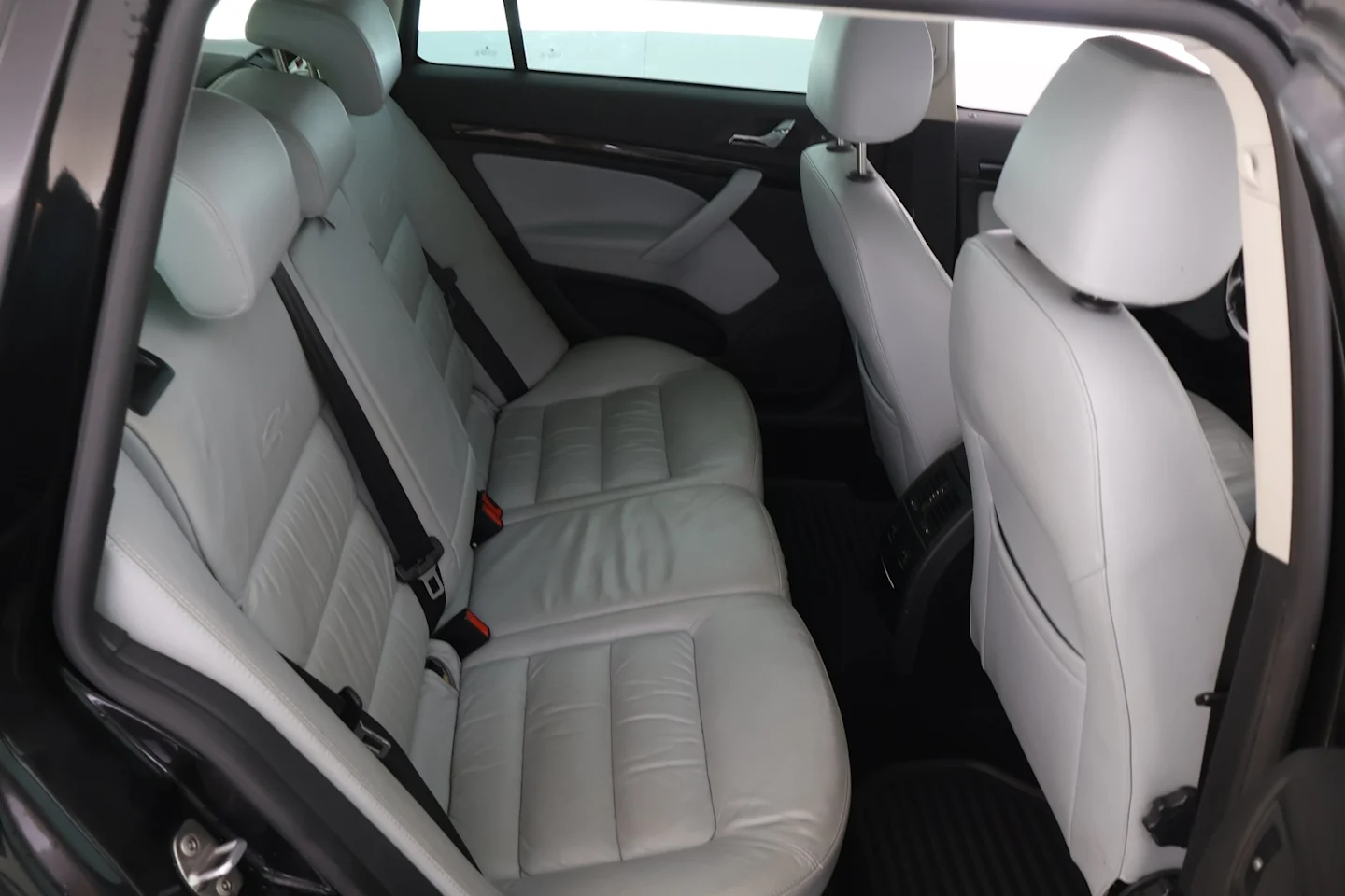 Car Image - 55ll8GIvsFOuuU0in3RYLy