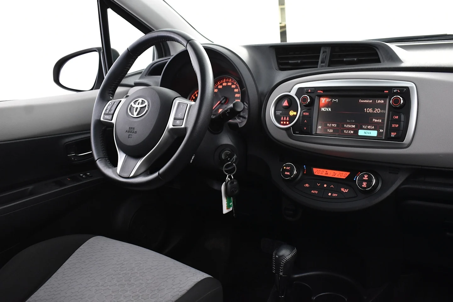 Car Image - 5afBe8hYLI6YApIb6TYEws