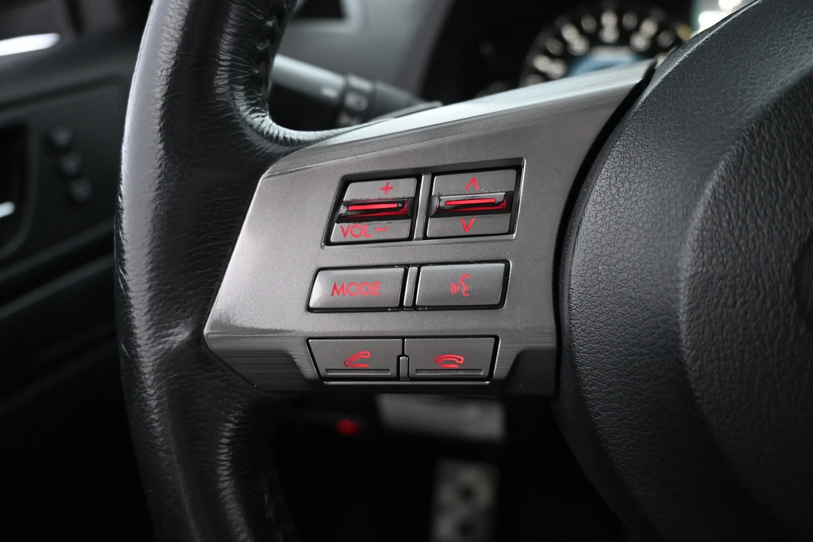 Car Image - 01bdMKwIBI1bysEnRmq2K8