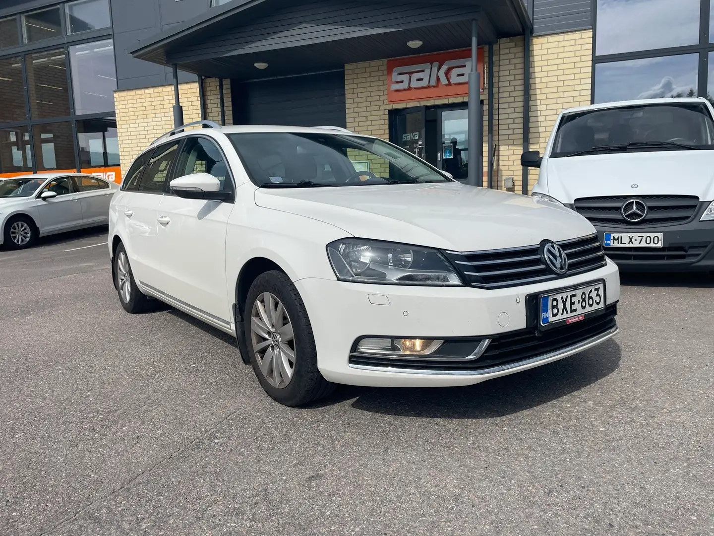 Car Image - 1osZS8xqehOxiuNU1Wryjr