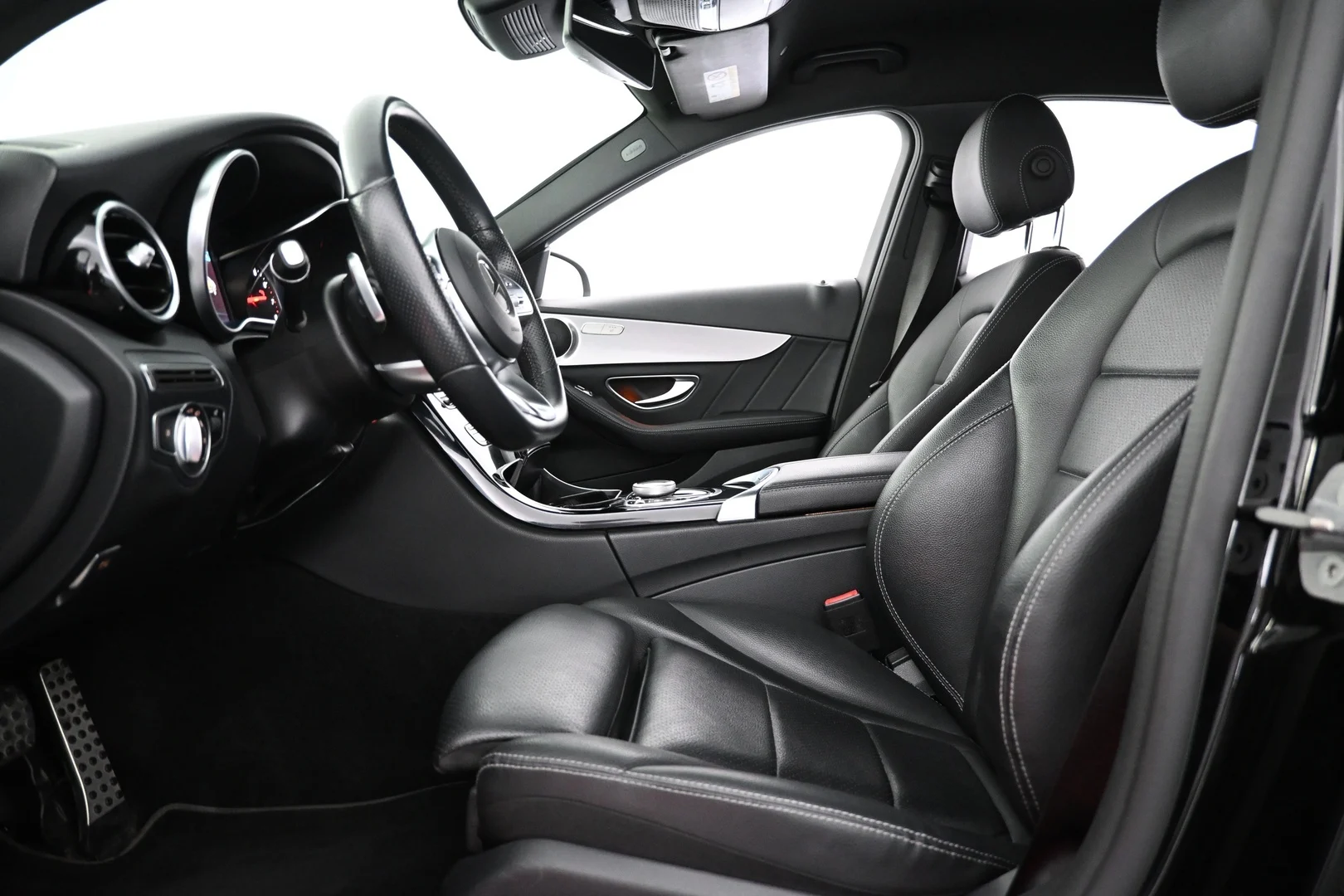 Car Image - 6ns5ZuBbsGbzaPXglYKtWy